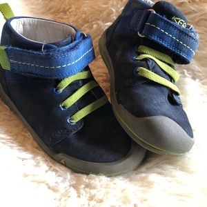 Keen blue and green high top boots